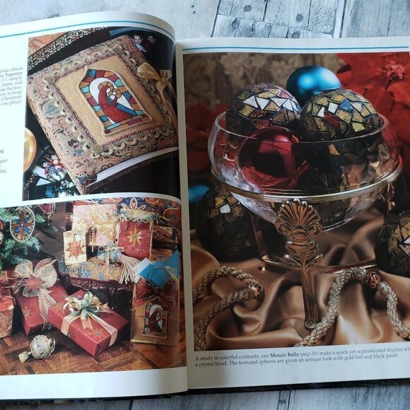 Vintage The Spirit of Christmas Creative Holiday Ideas Book Eleven - Picture 3 of 6